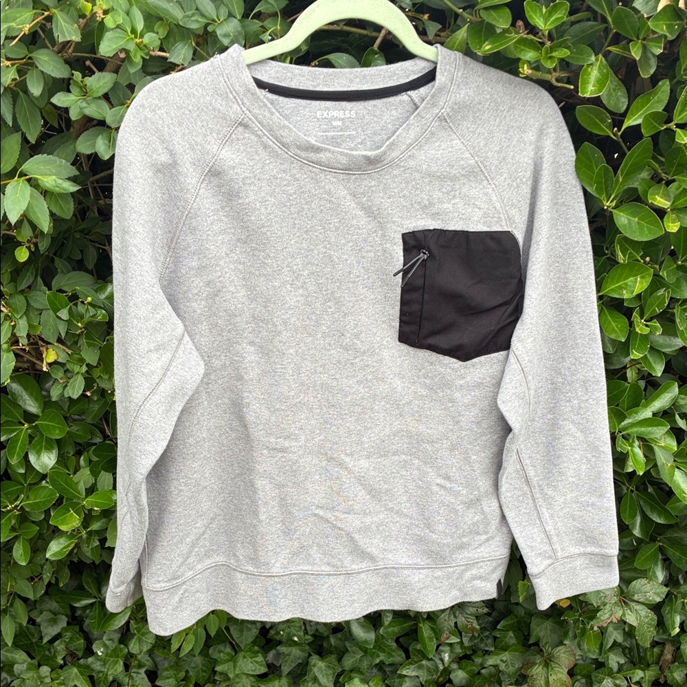 Express Women’s Light Gray Crewneck Sweatshirt Sz M Black Zipper Pocket Comfy